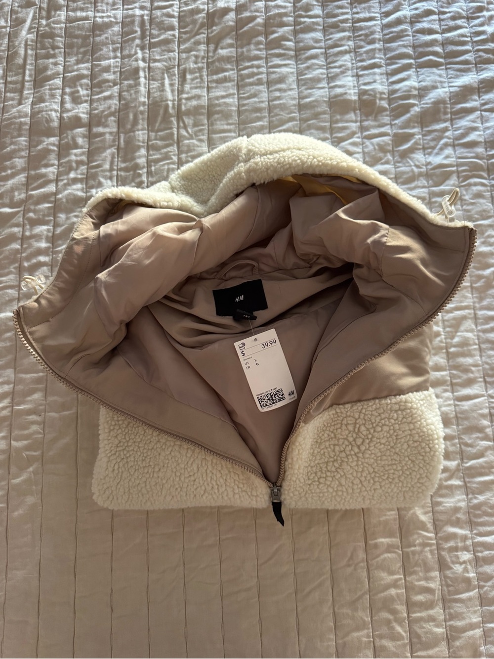 H&M Men’s Cream Sherpa Zip-Up Jacket